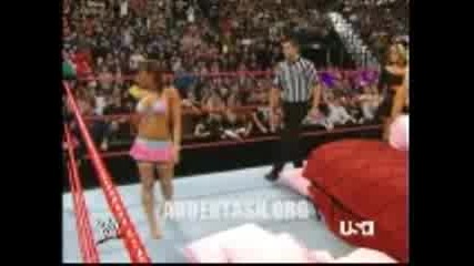 Завръщането на Ashley Massaro