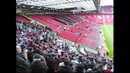 Arsenal fans sing for 20+ mins after Ft at Old Trafford 