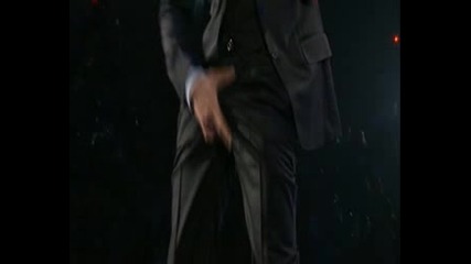 Justin Timberlake Grabbing It! (jub)