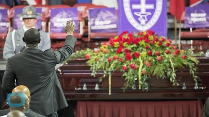 Here Is President Obama Leading Rev. Pinckney's Funeral In "Amazing Grace