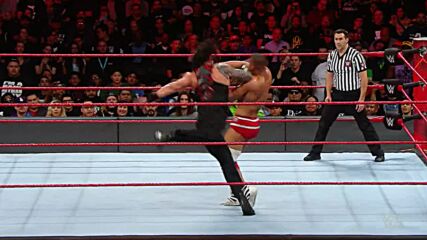 Roman Reigns vs. Jason Jordan - Intercontinental Title Match: Raw, Dec. 4, 2017 (Full Match)
