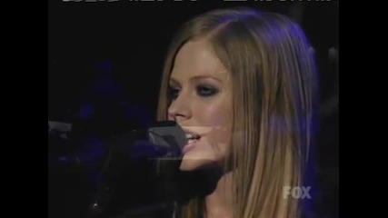 Avril Lavigne - Nobodys Home [ Fashion Rocks [26.09.04] ]