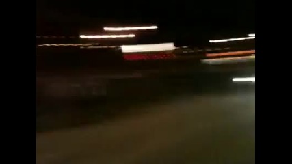 Да прескочиш движеща се кола...!