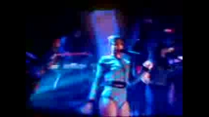 Rihanna - Ride boy s promenen glas