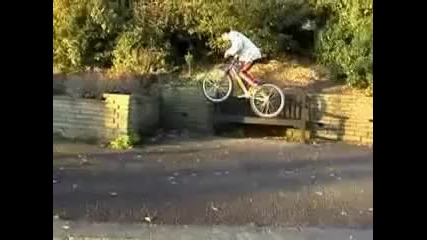 Funny accidents Oh that must hurt 
