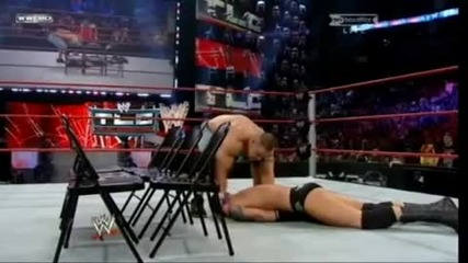 John Cena чупи столове с ейд барет