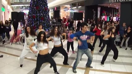 Танц в Grand mall Varna
