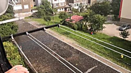 "Моята новина": Градушка в Мездра