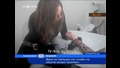 Момиче си татуира Фейсбук приятели по ръката