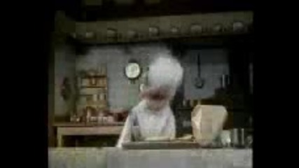 Swedish Chef Making Banana Split ^^