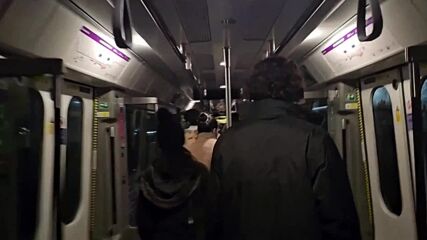 Авария блокира над 4 часа пътници в метрото в Лондон, наложи се евакуация (ВИДЕО)
