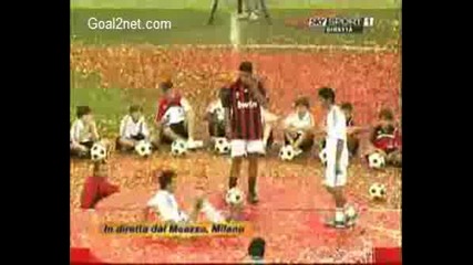 Представяне На Ronaldinho В Ac Milan