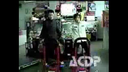 Crazy Japanese Ddr