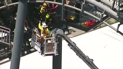 Австралийци прекараха 2 часа блокирани на увеселително влакче