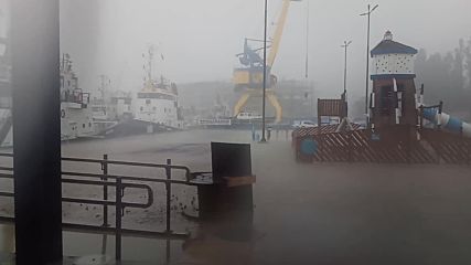 Буря в Бургас