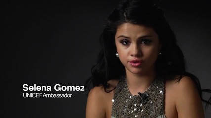 Selena Gomez Text Food to 864233 to give $10 to Unicef Usa, 1,000,000 children at risk #sahelnow - w