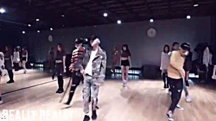 Kpop Random Play Dance Mirrored