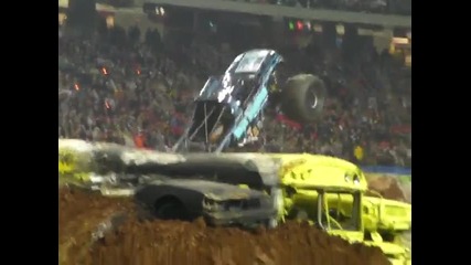 Ga - Monster - Jam - 2010 - Blue - Thunder - Freestyle 