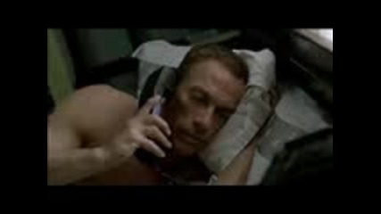 Готин кадър на Самсон Гол от филма 6 Куршума (2012)