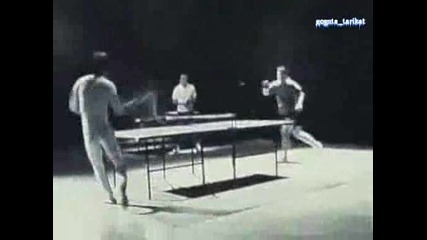 Как Брус Ли Играе Тенис На Маса