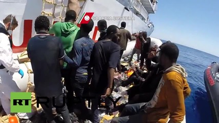 Italy: 323 migrants found floating in rubber dinghy brought to Sicily