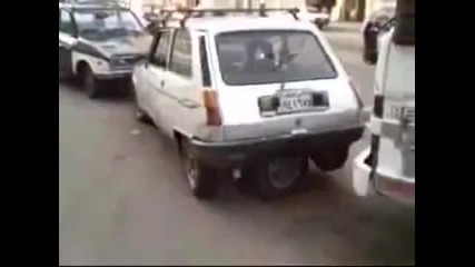 Невероятно Паркиране с Гума - Смях