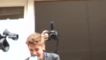 Justin bieber sings Boyfriend Live Paris on the Balcony June 1 2012
