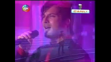 Tarkan Arada Bir (cheshme Concert) 2009