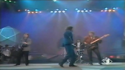 Sign System - Stay With Me