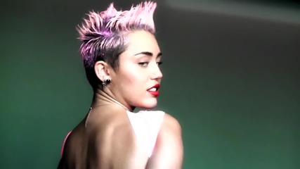 Голите Снимки на Miley Cyrus за Списание V83