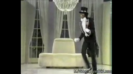 The Jacksons Show 1975 - Michael Jackson Sapateando 