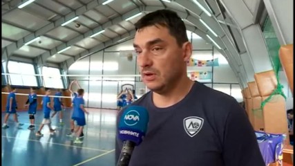 Владо Николов: След като имаме най-добрата школа, защо да нямаме и най-добрия специалист?