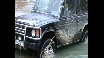Право в реката 