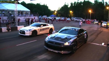 Nissan Gtr Booslogic Godzilla vs Nissan Gtr Gtt