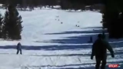 Sledder breaks his collarbone 