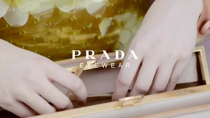 — очила Prada — •