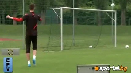 Шчесни вкара много красив гол на тренировка