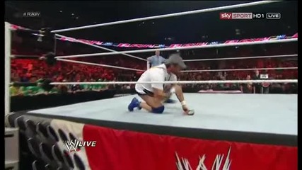 Wwe Raw 09.07.12 Jerry the King Lawler vs Michael cole ( Анонимния Мениджър е Разкрит)