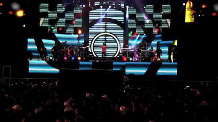 Изпълнителят се празни на сцената Gusttavo Lima - Balada (tch