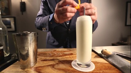 How to Make a Ramos Gin Fizz