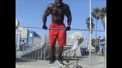 12 Muscle ups