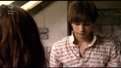 Skins s03e08 /1 - 6/