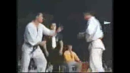 Кадри от първото световно по карате Киокушин ( 1975 г. )