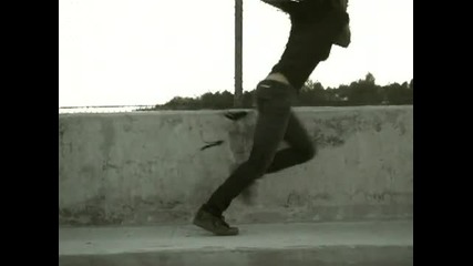 Chris Daughtry - Over You