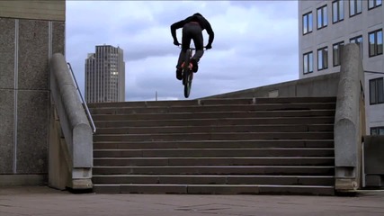 Danny Macaskill по Улиците на Лондон - представени от direcreyem1