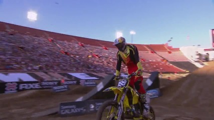 Страхотно изпълнение на Travis Pastrana !