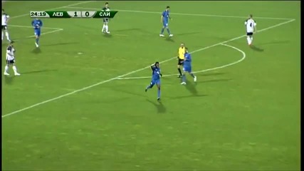 Юлу Матондо играе кючек - след гола си срещу Сливен