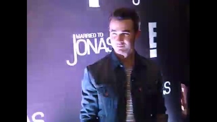 Kevin Jonas на пресконференцията на Married To Jonas