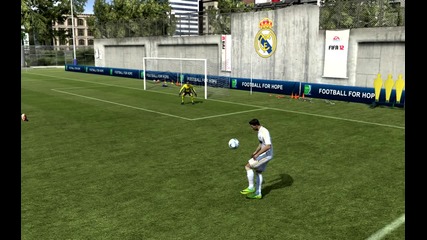 Fifa 12 Странична Ножица