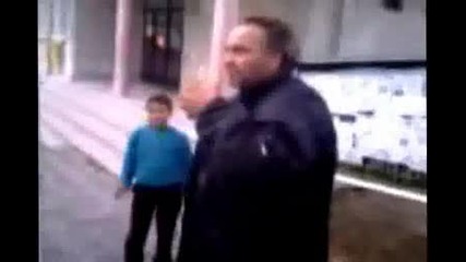 Митко Палатката - Пее